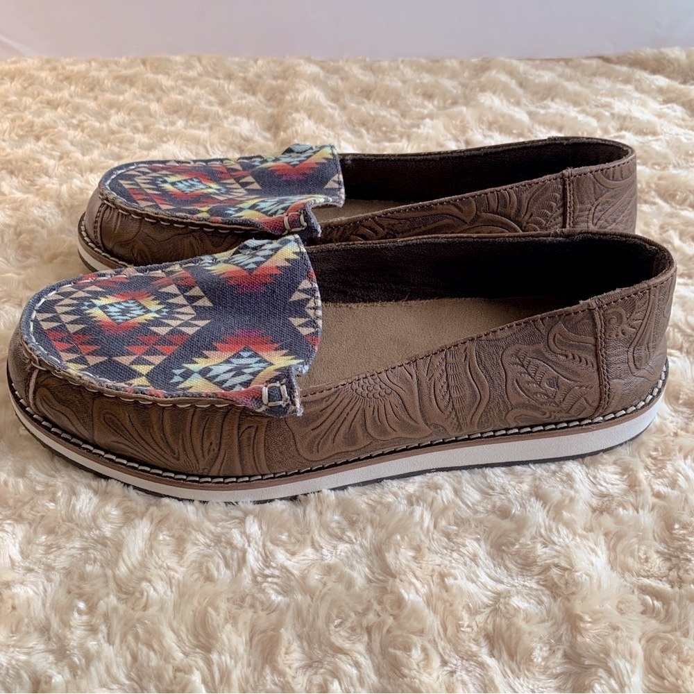 Myra Brown Embossed Leather Aztec Print Noc Toe Slip On Shoes Size 9 - Picture 4 of 10
